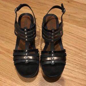 Cobb Hill New Balance Sandals, size 8